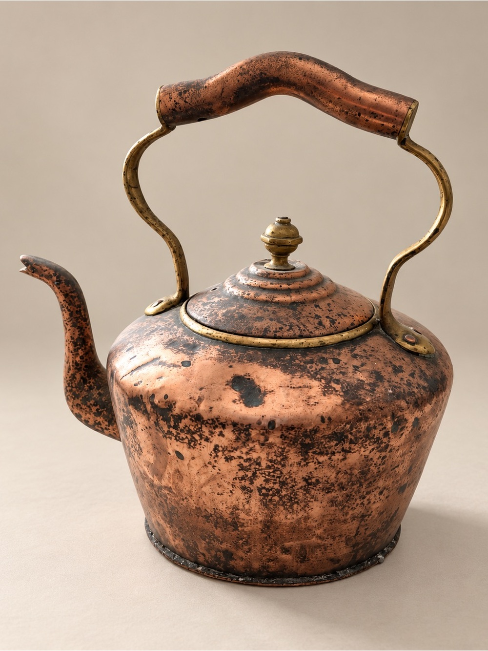 Antique Copper Tea Kettle with Brass Handle & Lid | Rustic Decor